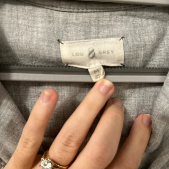 Lou & Grey Heathered Gray Blouse - Popover shirt - Picture 3 of 6